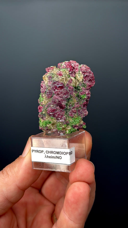 Pyrope Garnet with Chrom Diopsite Specimen Lot