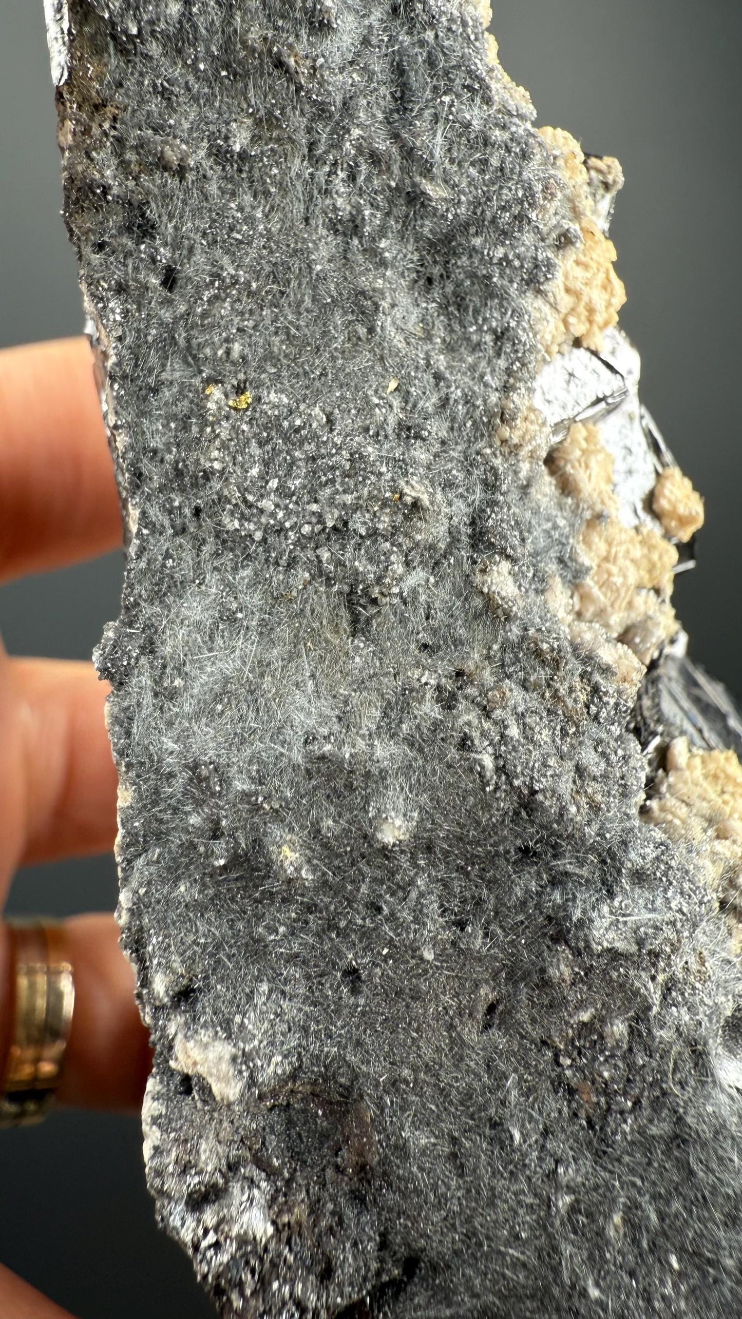 Rhodocrosite, Boulangerite and Sphalerite Mineral from Kosovo