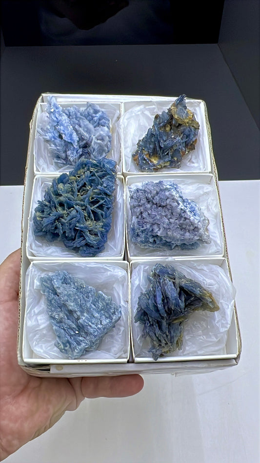 Blue Barite Specimen Lot