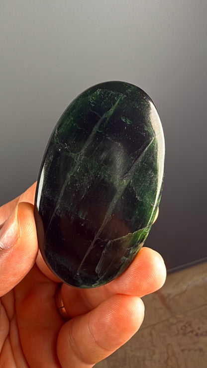 Green Kyanite Crystal Palm Stone