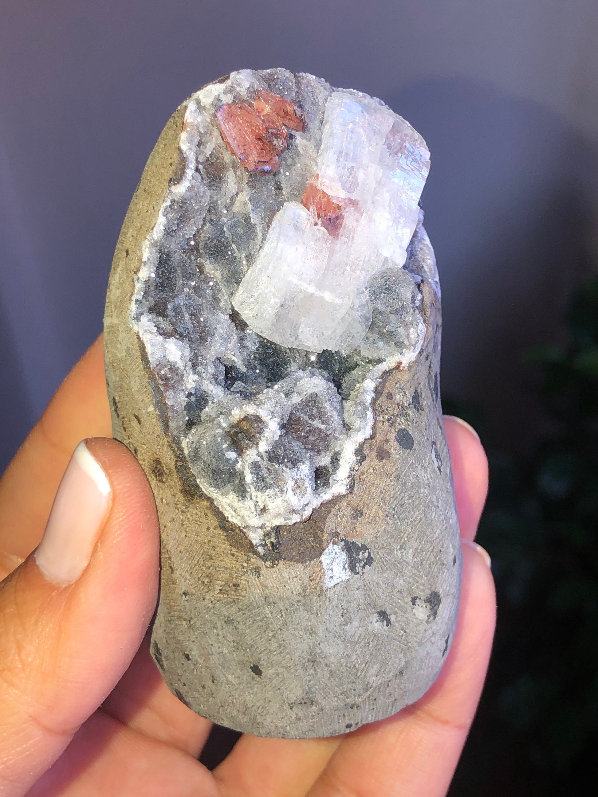 Amazing!Druzy Black Galaxy with Apophyllite and Heulandite Geode