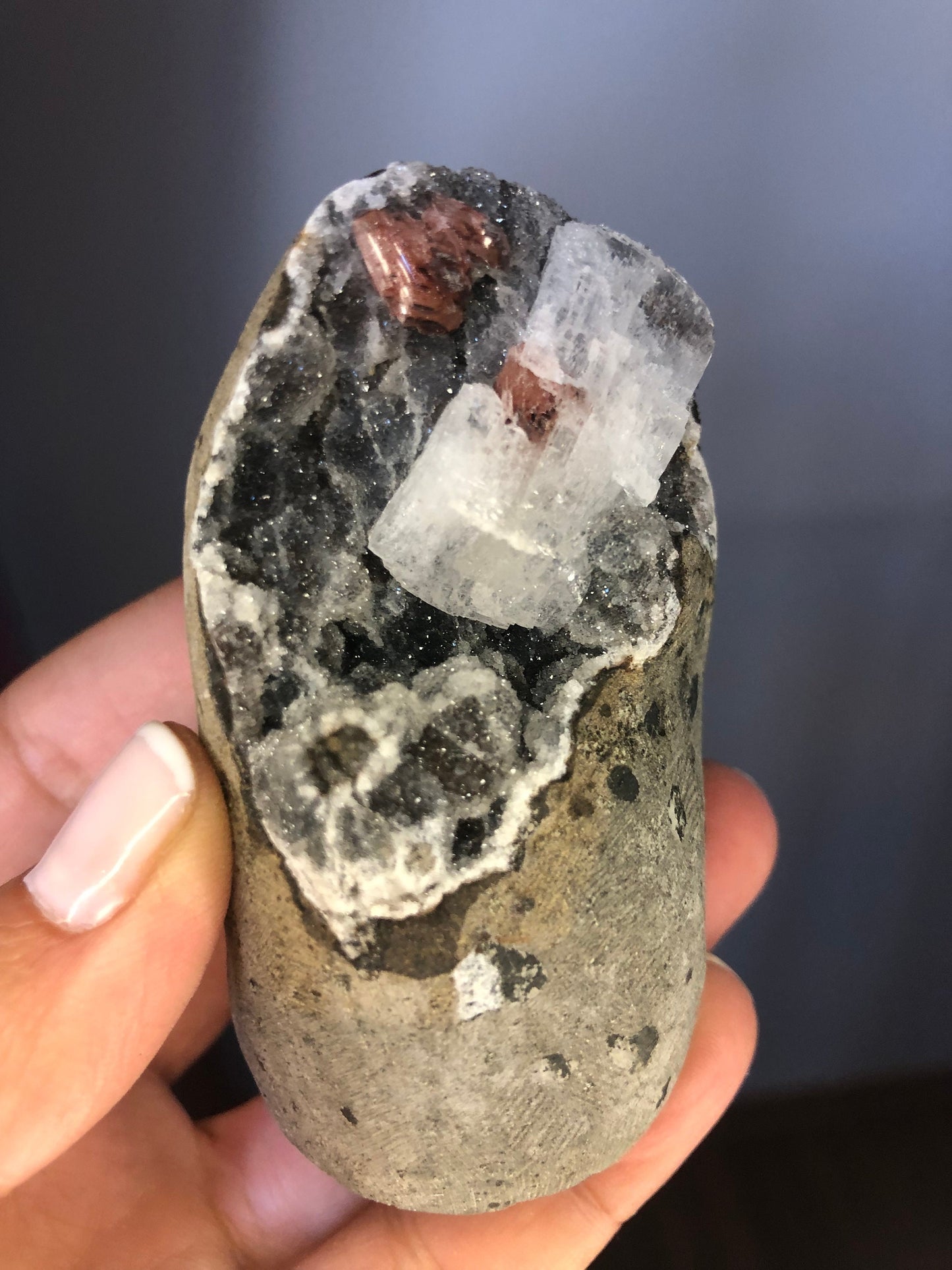 Amazing!Druzy Black Galaxy with Apophyllite and Heulandite Geode