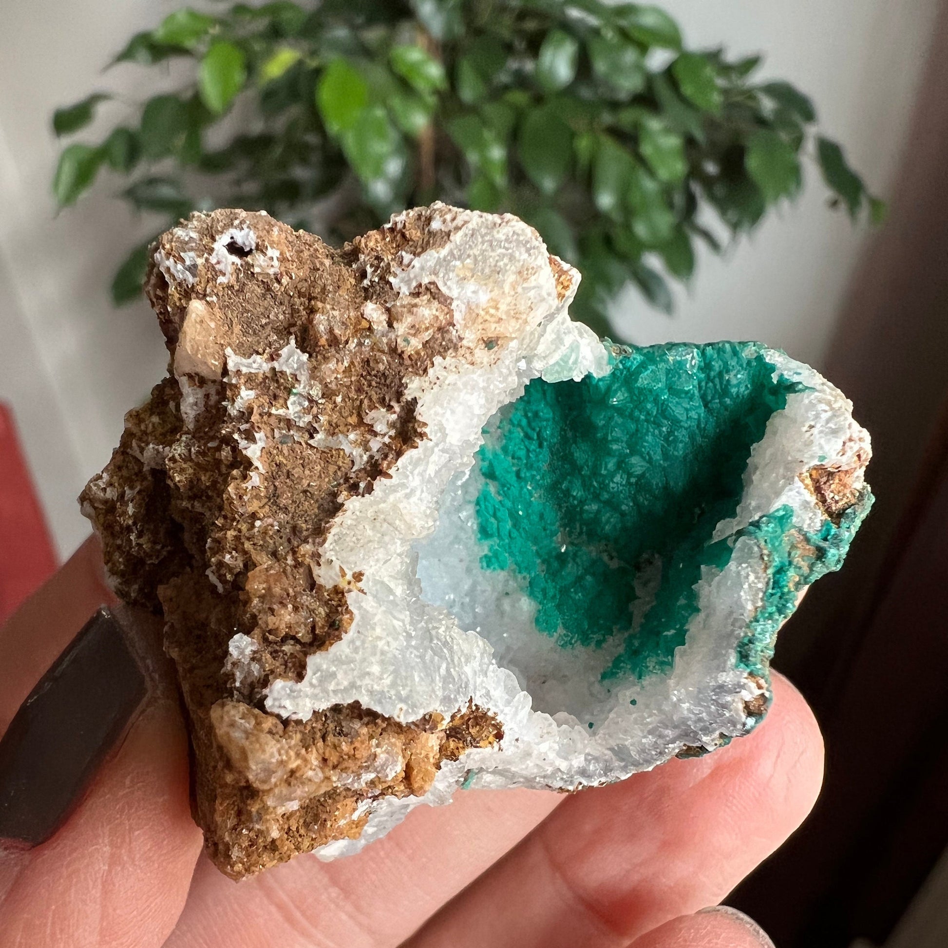 Lovely piece!Chalcedony Crystal with Malachite, Lovely Tiny Geode, Chalcedony Crystal with Malachite