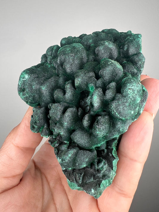 Amazing Velvety Green Color!Fibrous Malachite Mineral Specimen,Malachite Specimen