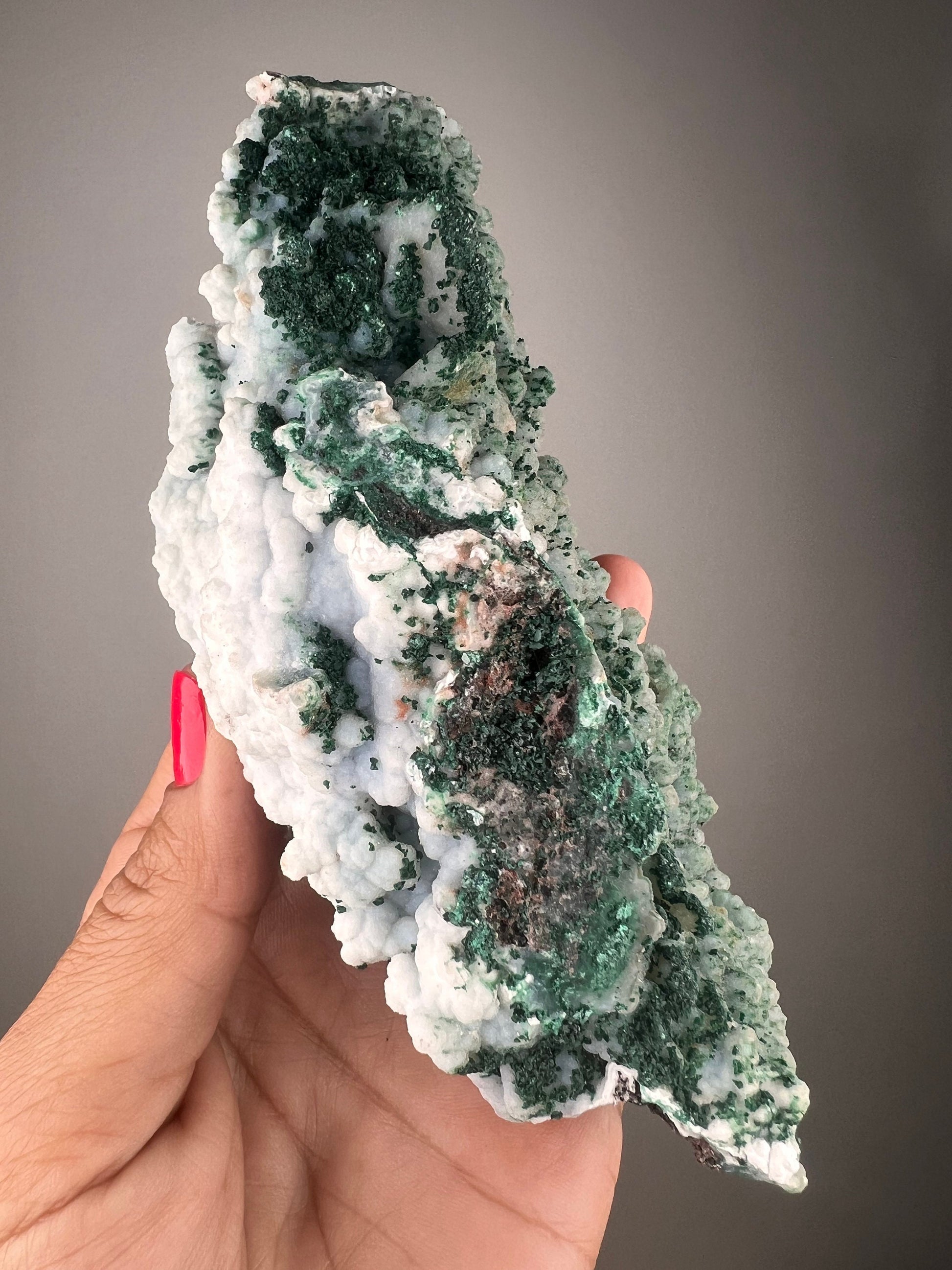 Stunning Piece!Malachite on Druzy Chalcedony Stallactite Specimen from Kalume,Congo