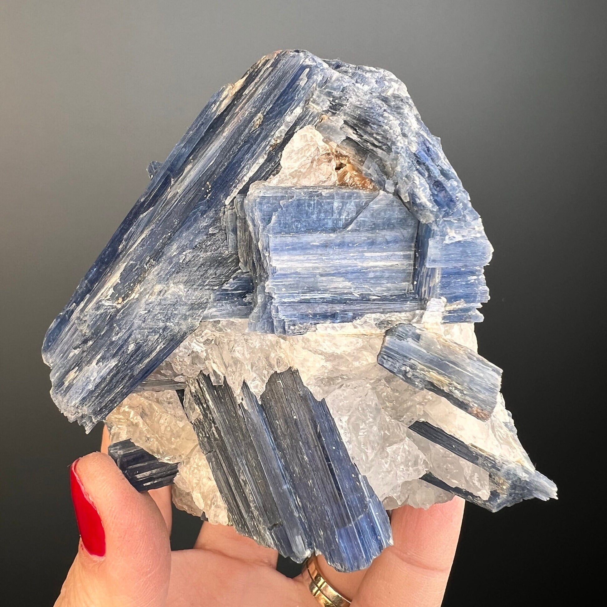 Perfect Piece!Blue Kyanite Mineral Specimen for Collection