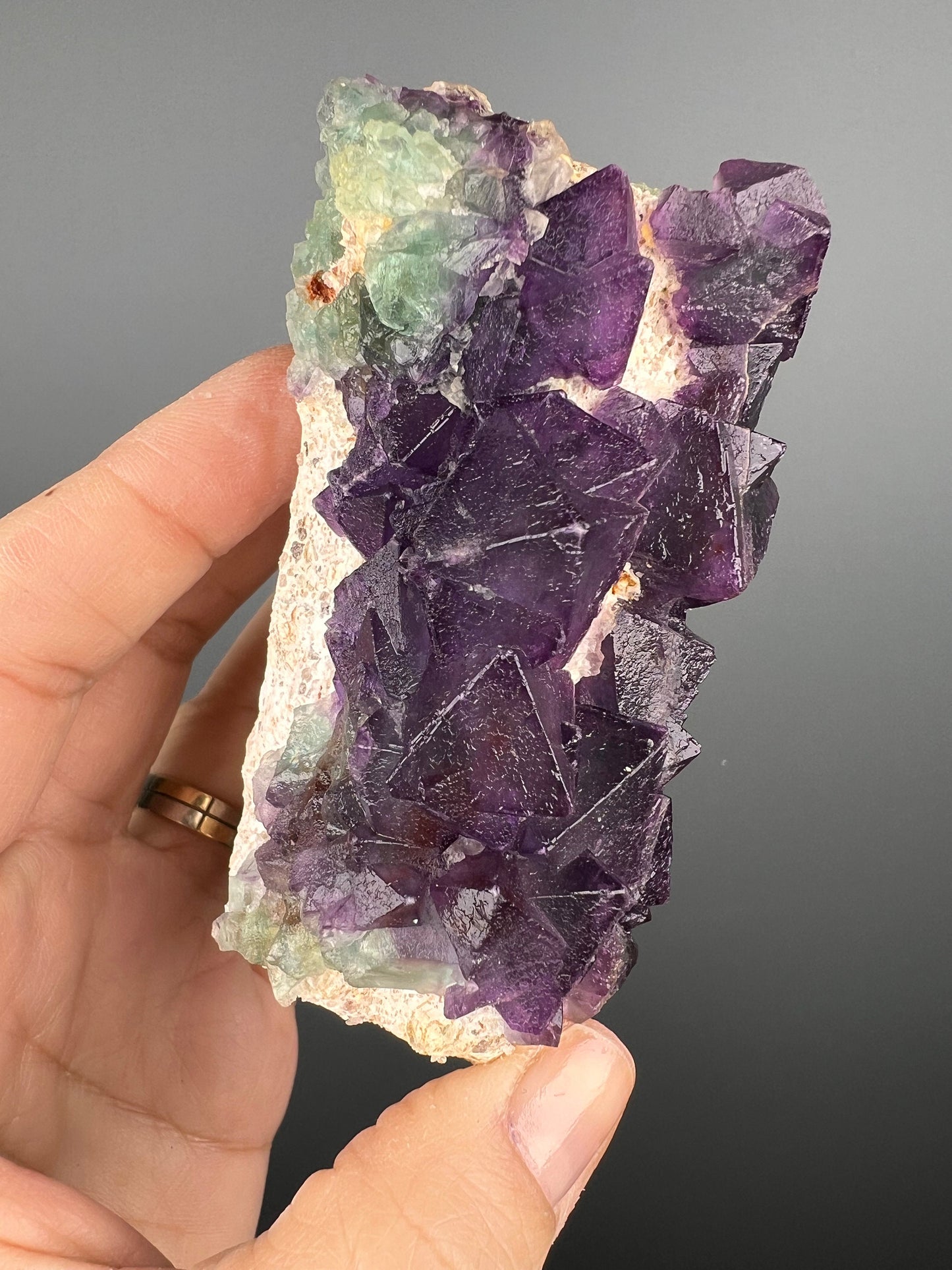 Amazing Color and Amazing Crystal Pattern ! Bi-Color Fluorite Crystal Specimen