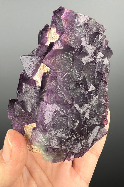 Amazing Color and Amazing Crystal Pattern ! Bi-Color Fluorite Crystal Specimen