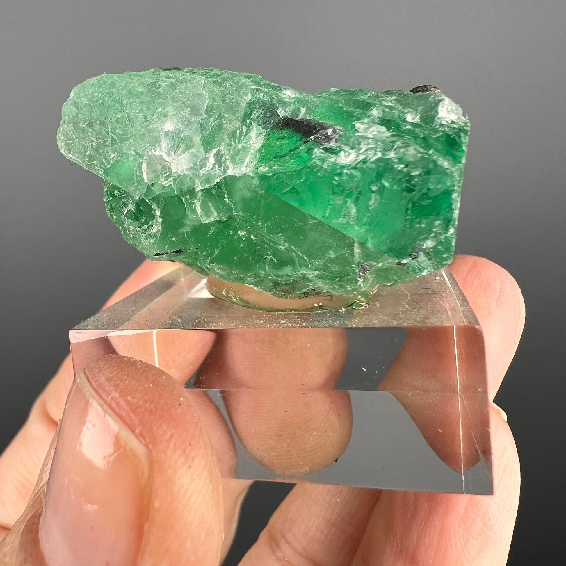 Stunning!Green Emerald Fluorite Mineral Specimen, Stone of Heart Chakra