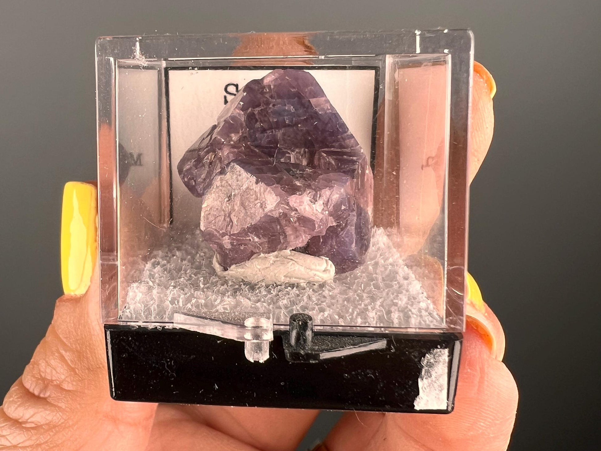 Lovely Sample! Natural Octahedron Spinel Specimen