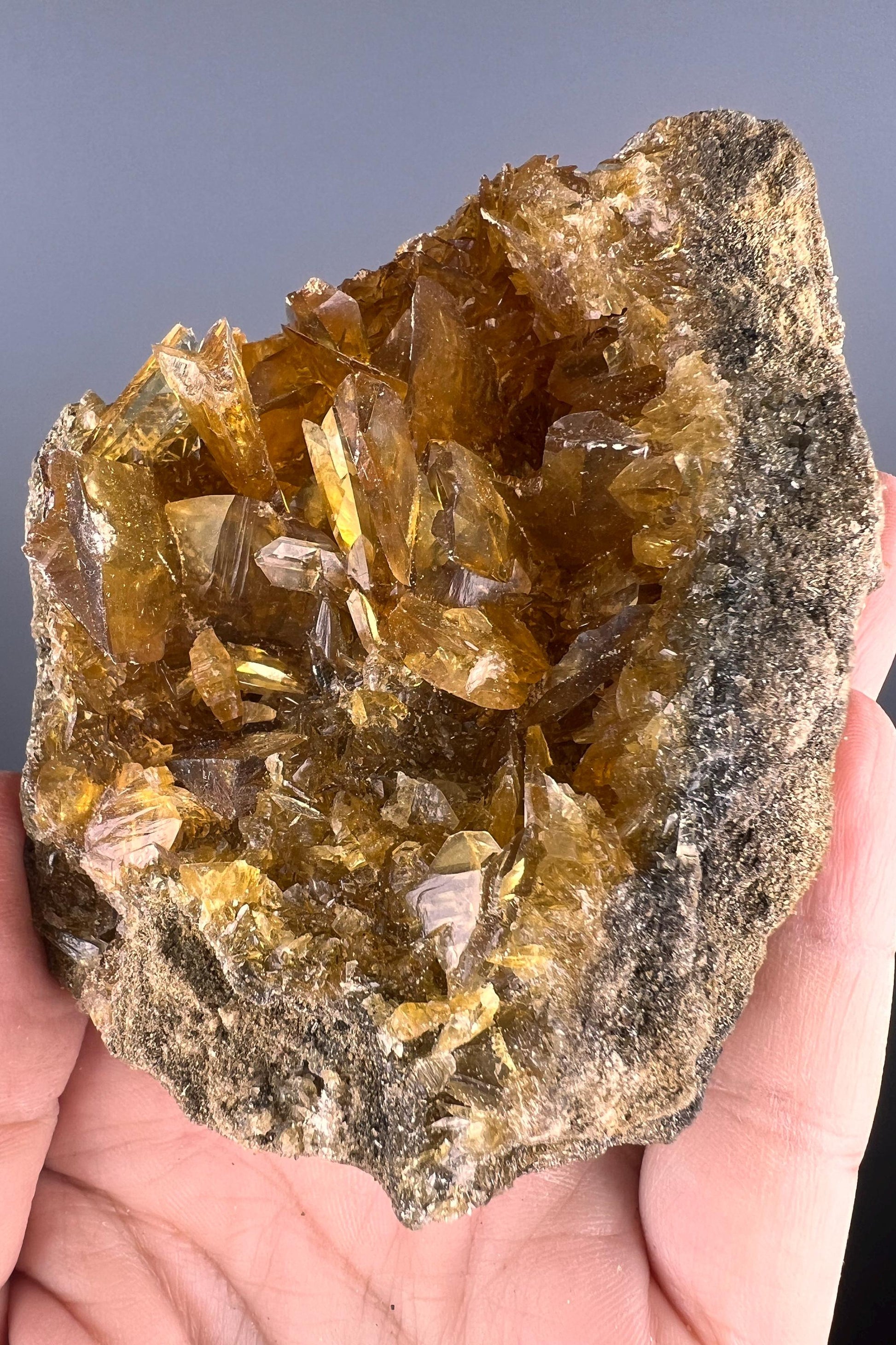 Gemmy Swallow Tail Yellow Selenite Specimen From Peru