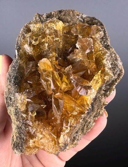 Gemmy Swallow Tail Yellow Selenite Specimen From Peru