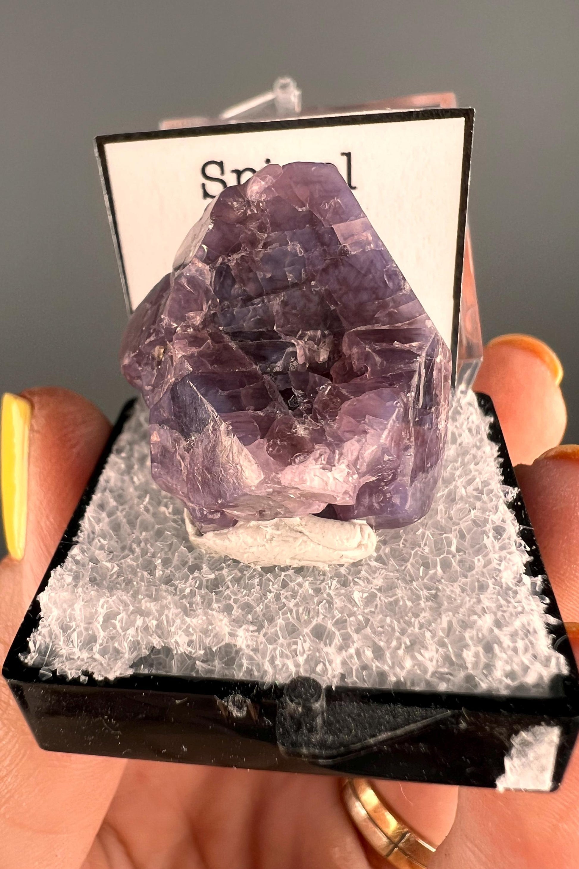 Lovely Sample! Natural Octahedron Spinel Specimen