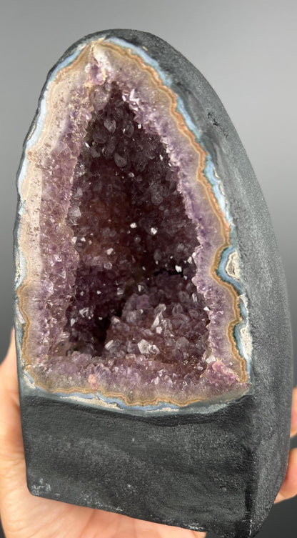 Amethyst Geode Mineral Specimen, Self-Standing Amethyst Geode