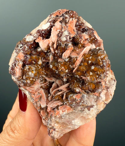 Amazing Combination! Quartz, Manganese Oxide, Limonite and Calcite Crystal