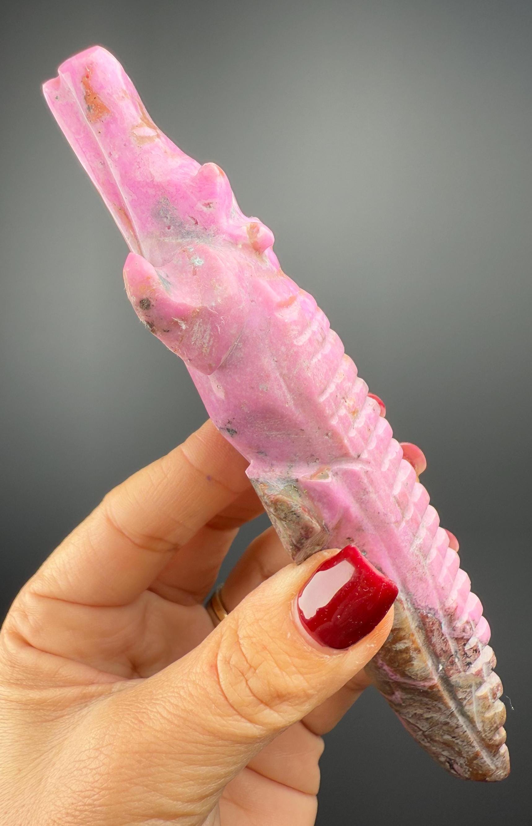 Cobalto Calcite Hand Carved Alligator Statue