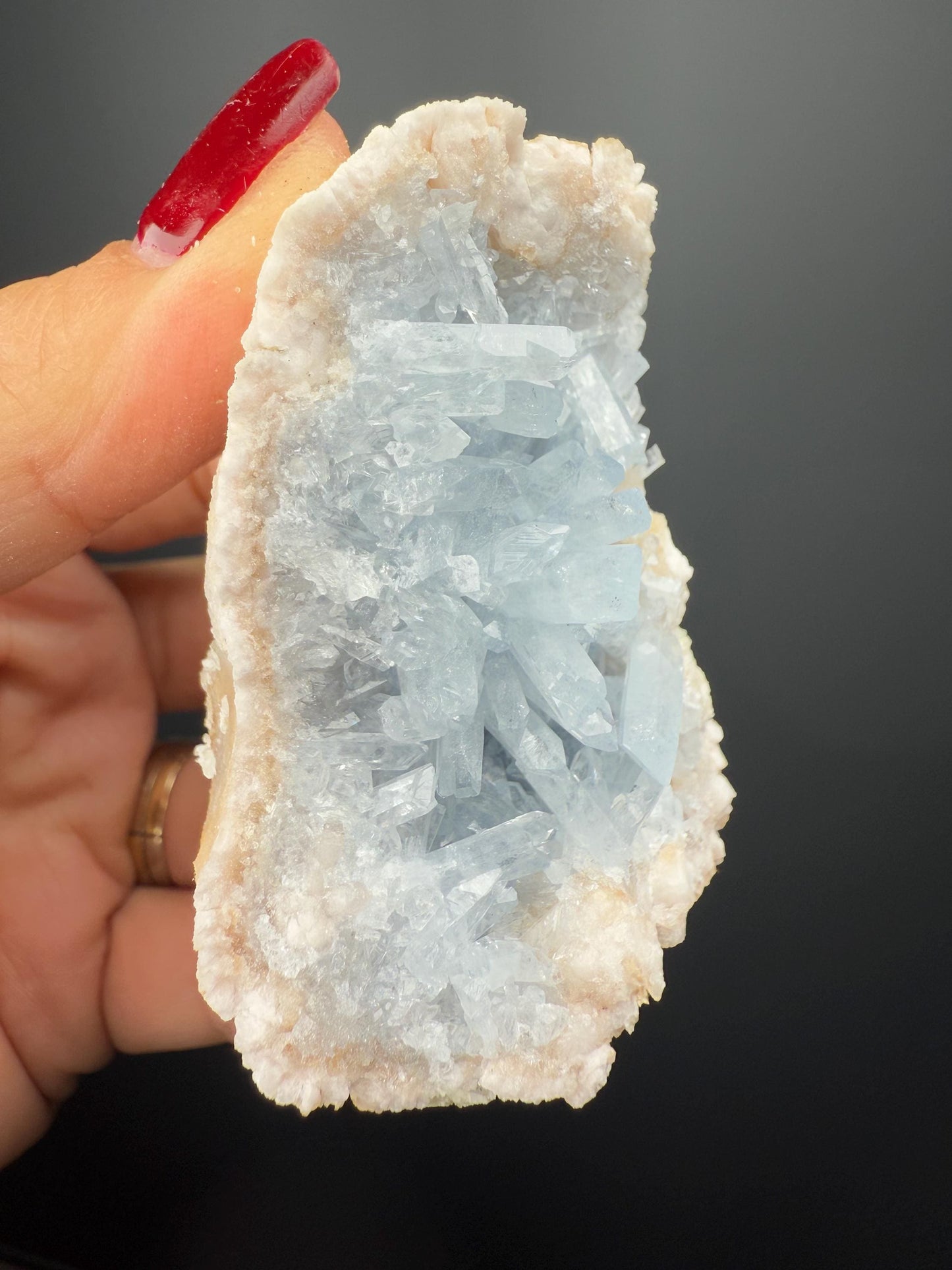 Excellent ! Sky Blue Celestite (Celestine) Crystal