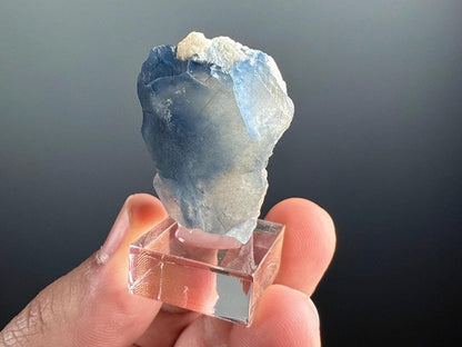 Rare Quartz ! Indicolite Quartz Crystal Specimen