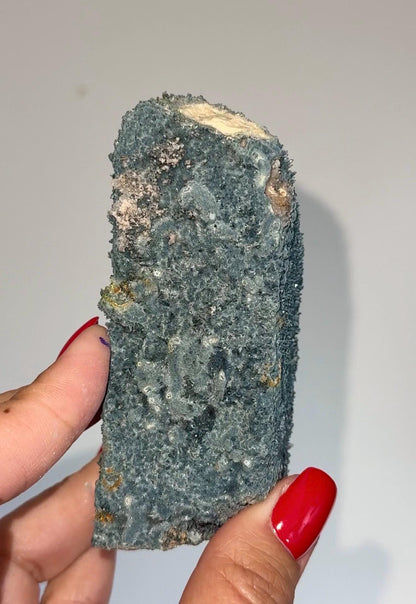 NEW Find , Sparkly Foitite crystal on Feldspar Specimen