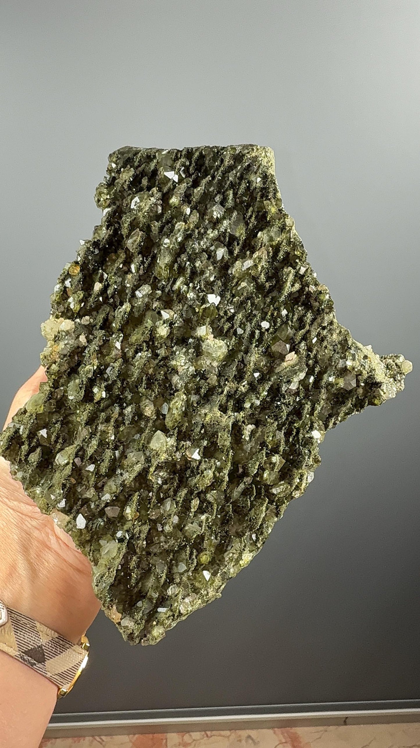 Big Size! Forest Quartz with Epidote! Sparkly Green Epidote with Quartz