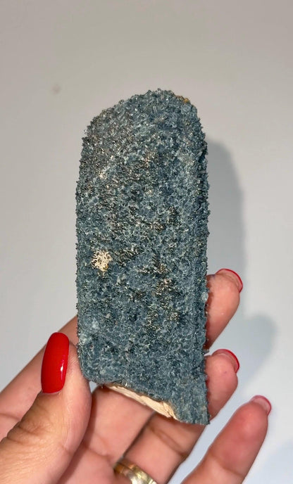 NEW Find , Sparkly Foitite crystal on Feldspar Specimen