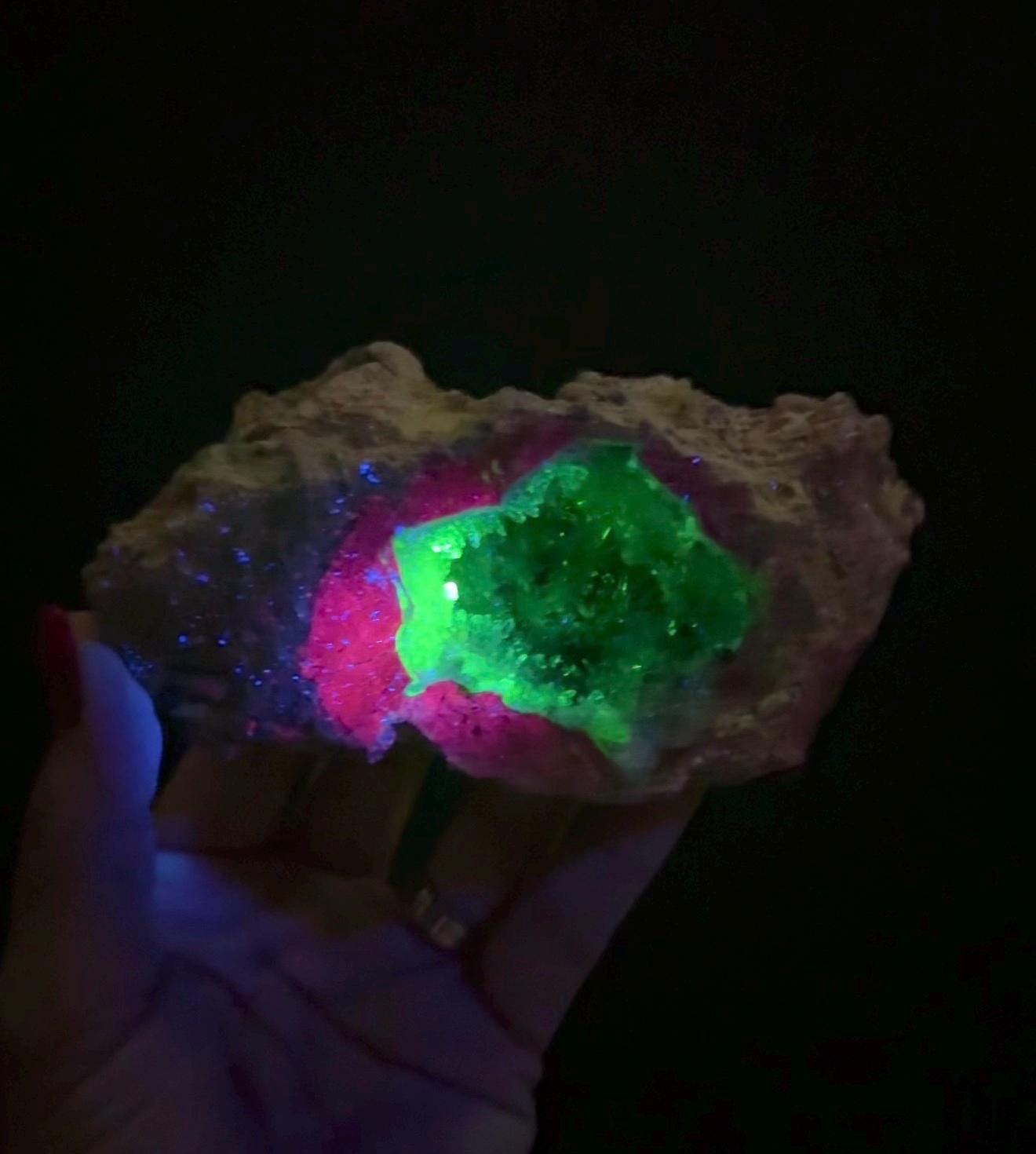 New find! UV Reactive Cosmic Amethyst with Chalcedony Geode