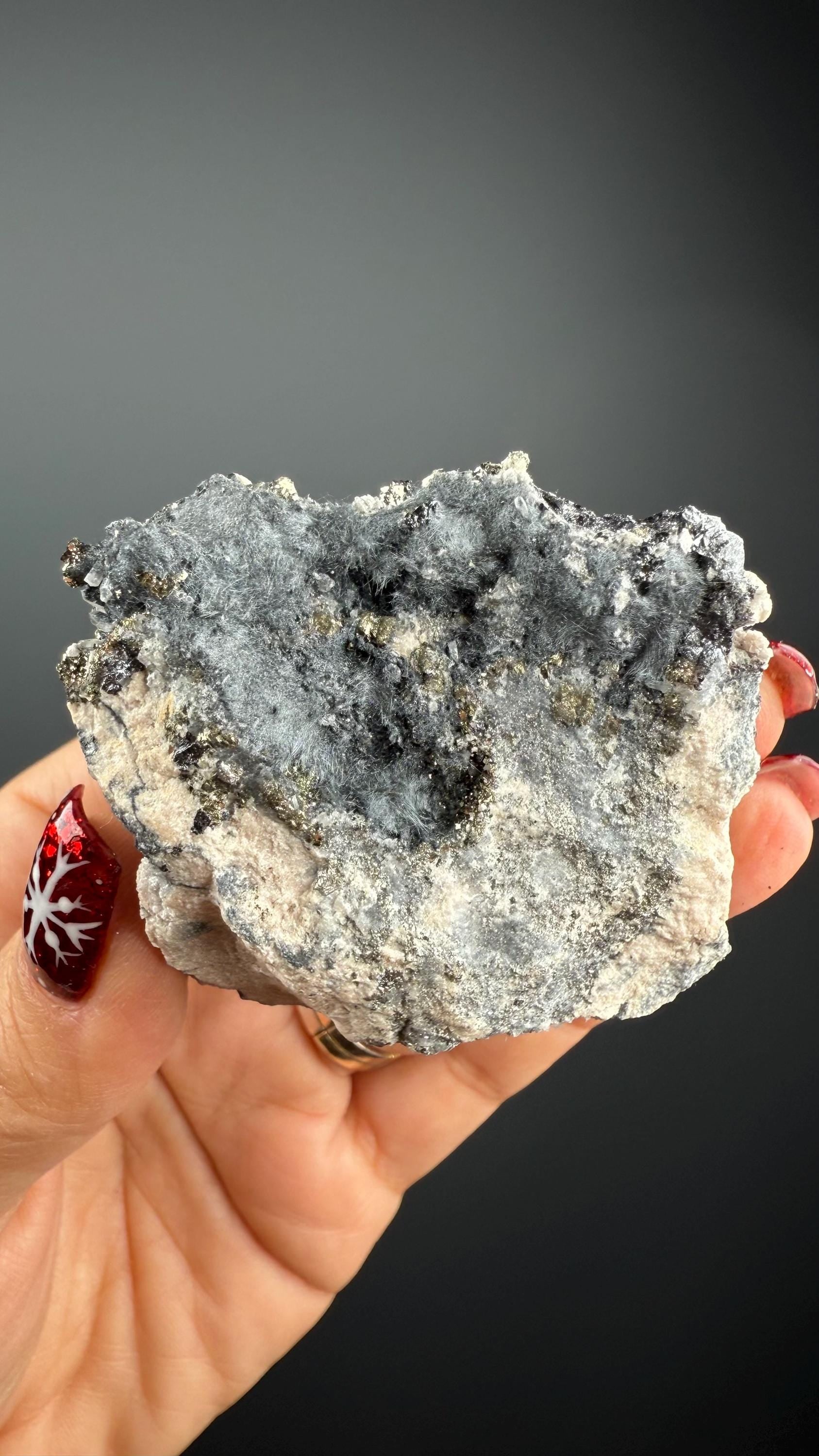 Rhodochrosite, Boulangerite and Sphalerite Mineral from Kosovo