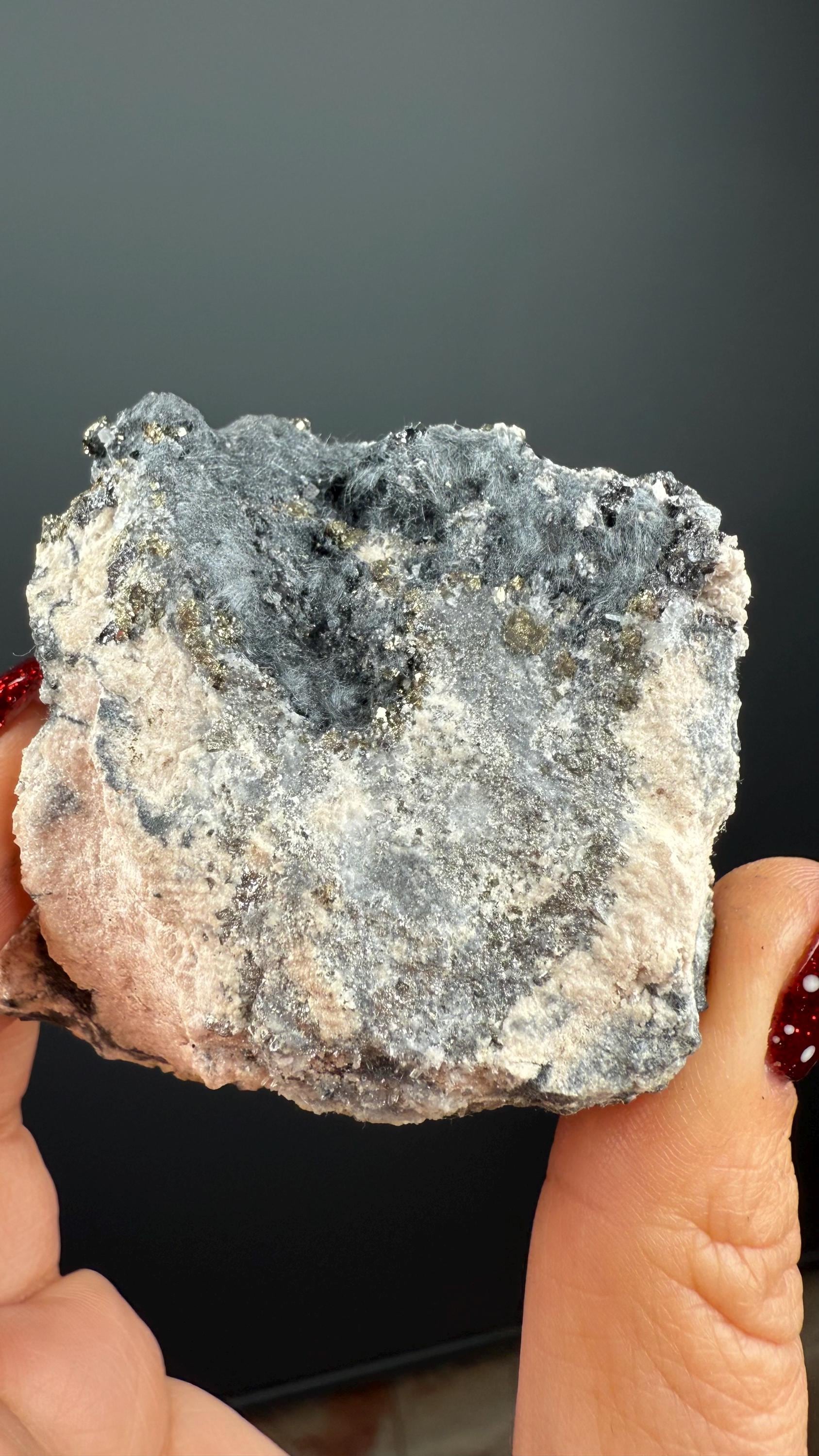 Rhodochrosite, Boulangerite and Sphalerite Mineral from Kosovo