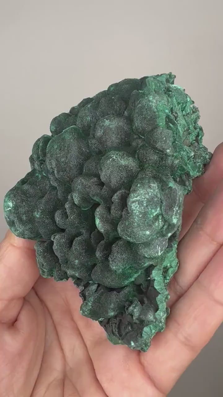 Amazing Velvety Green Color!Fibrous Malachite Mineral Specimen,Malachite Specimen