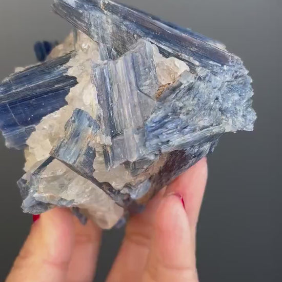 Perfect Piece!Blue Kyanite Mineral Specimen for Collection