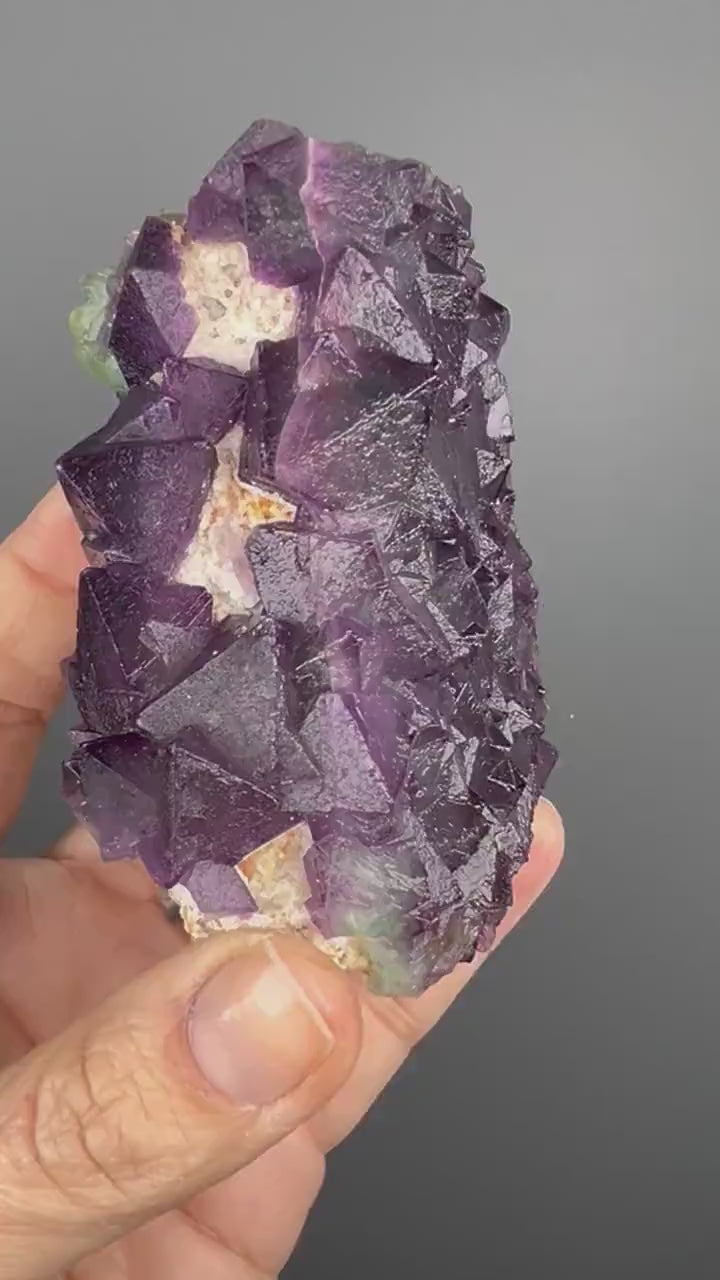 Amazing Color and Amazing Crystal Pattern ! Bi-Color  Fluorite Crystal Specimen