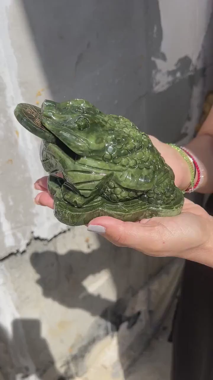 Wealth and Prosperity!Big Size!lLovely Green Jade Money Frog, Jade Money Frog Sculpture,Jade Money Toad