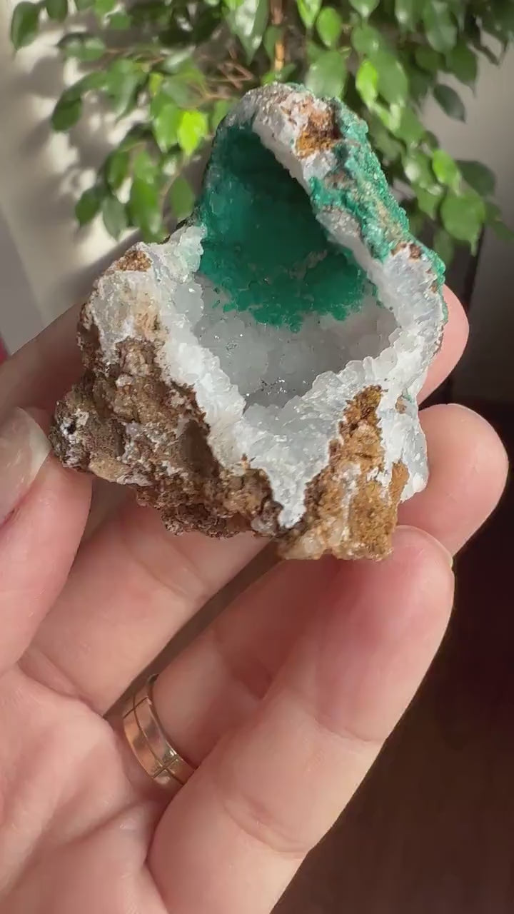 Lovely piece!Chalcedony Crystal with Malachite, Lovely Tiny  Geode, Chalcedony Crystal with Malachite