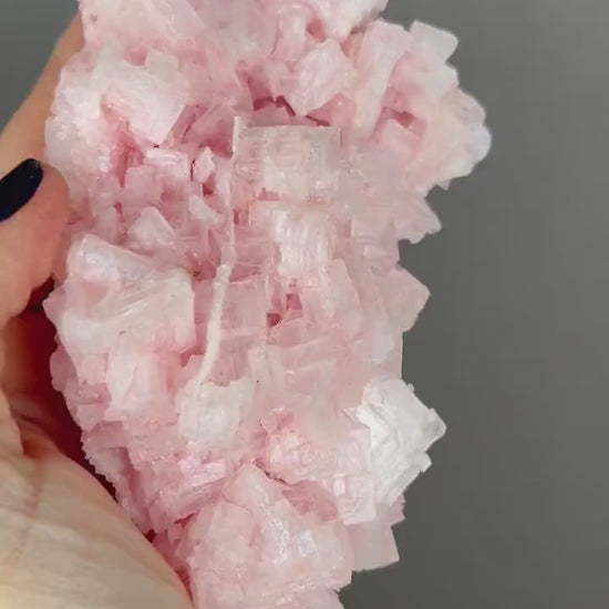 Sweety Color! Pink Halite Mineral Specimen  , Pink Halite Crystal