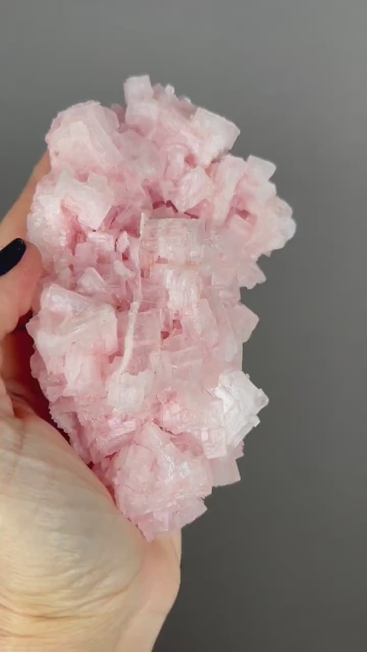 Sweety Color! Pink Halite Mineral Specimen  , Pink Halite Crystal