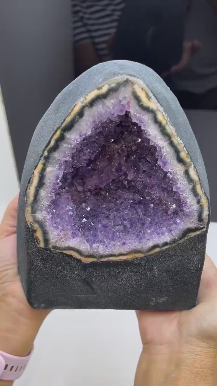 Amethyst Geode Mineral Specimen, Self-Standing Amethyst Geode