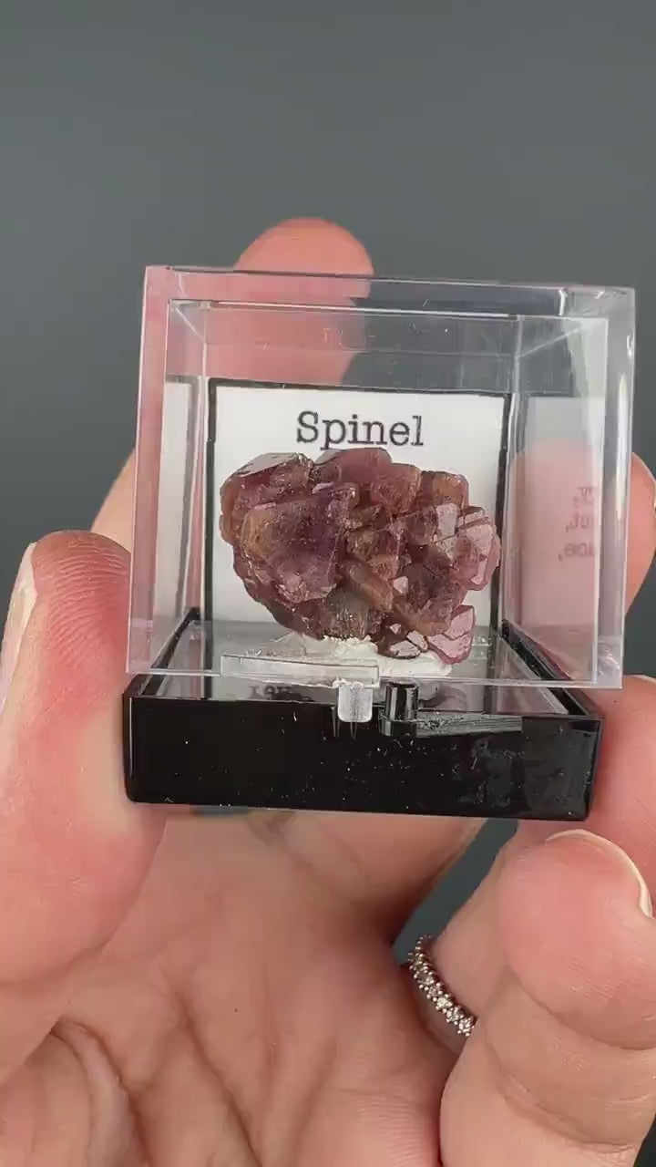 Lovely Sample! Natural Spinel Specimen