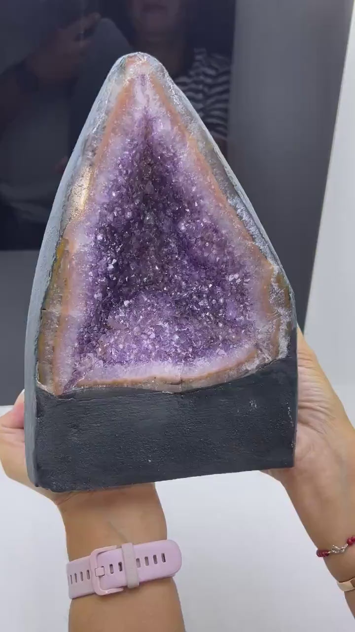 Full Crystallized Purple Amethyst Geode Mineral Specimen, Self-Standing Amethyst Geode