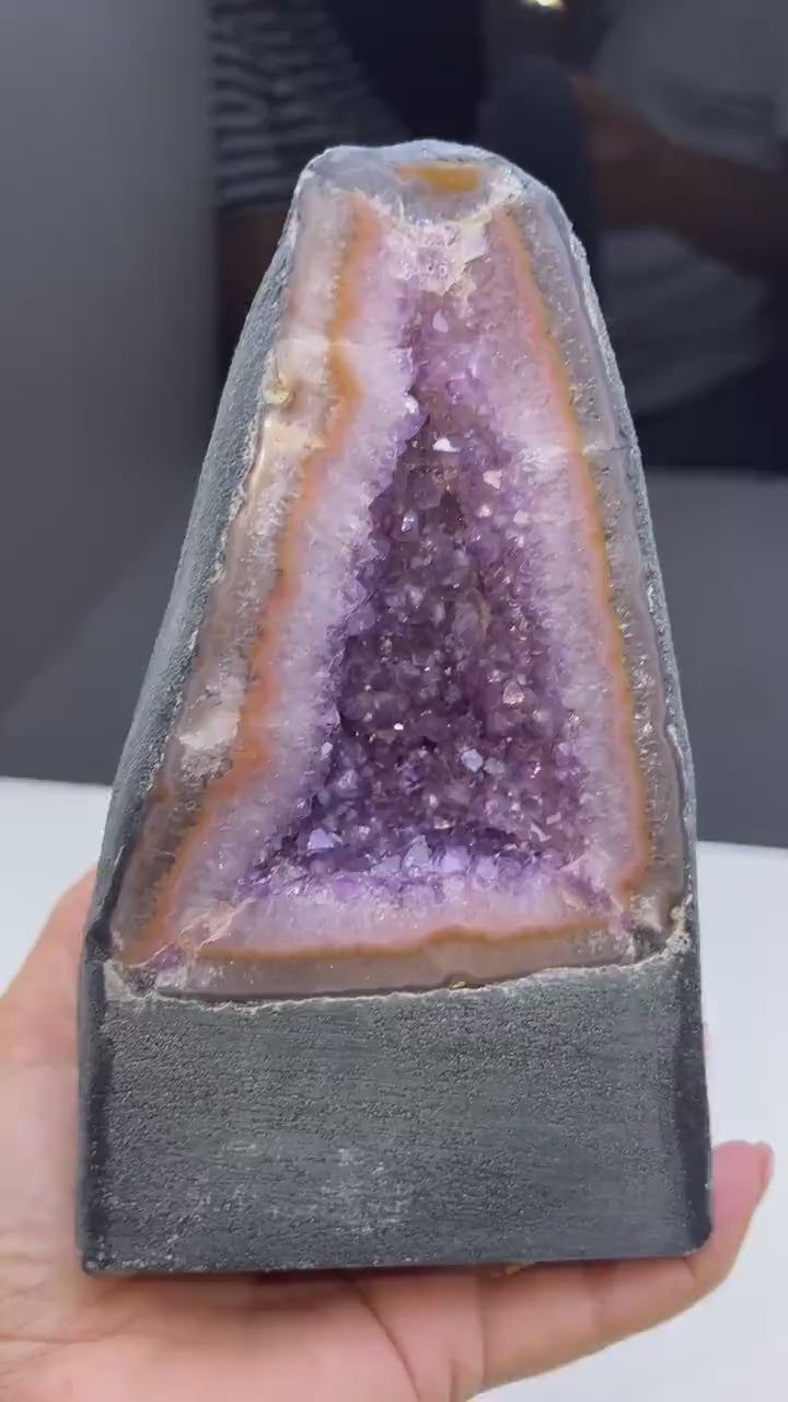 Amethyst Geode Mineral Specimen, Self-Standing Amethyst Geode