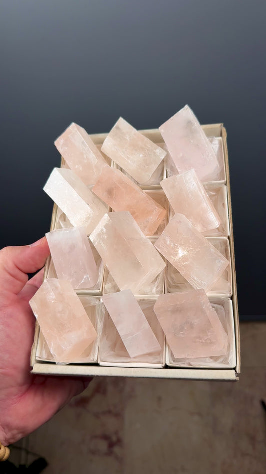 Pink Optical Calcite Lote